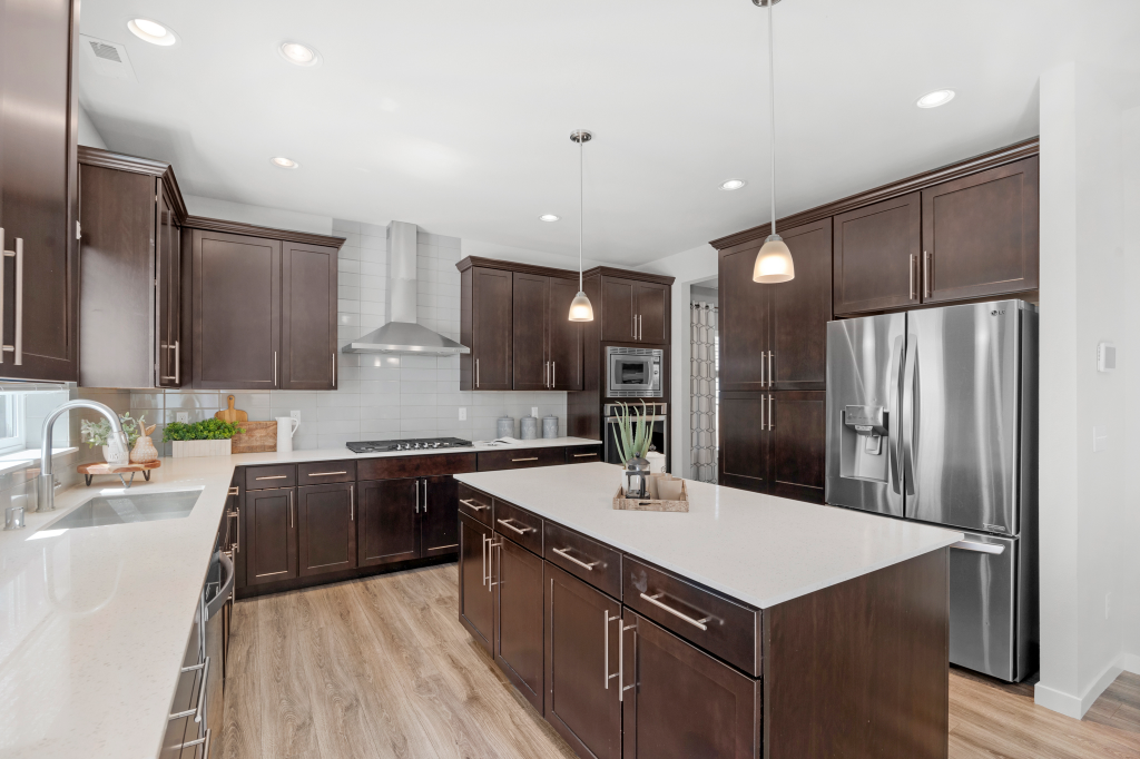 Gleaming Quartz Countertops